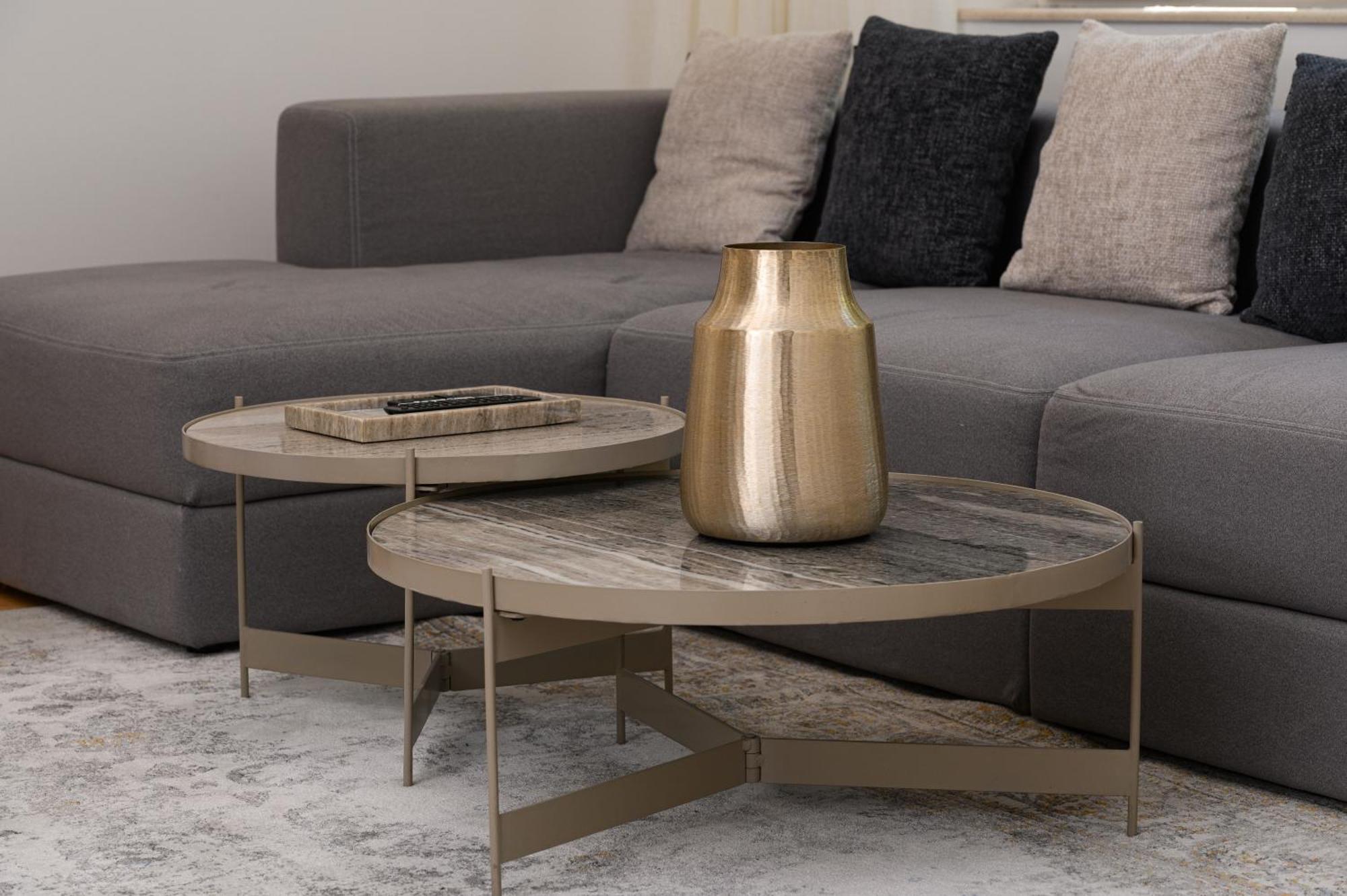 Luxury A'more Apartment Split