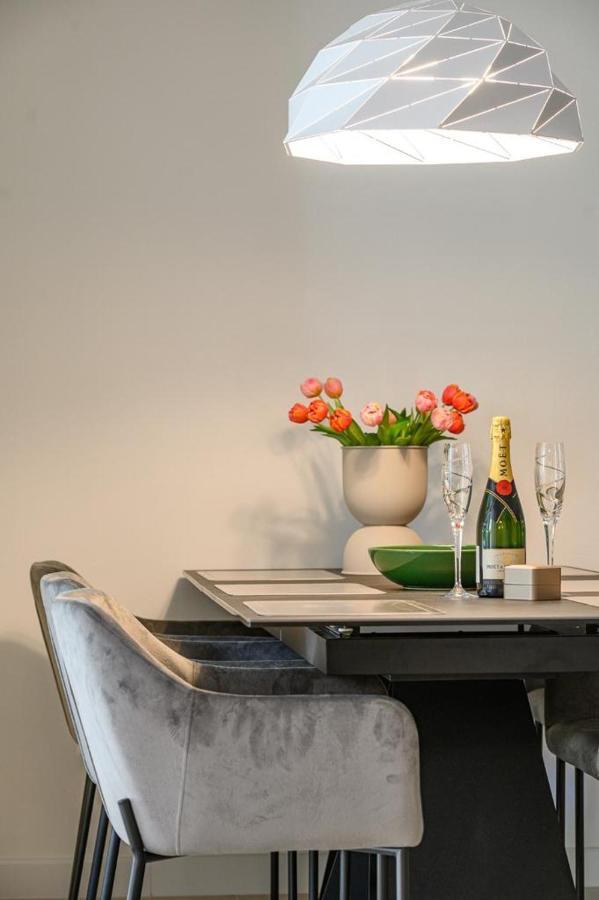 Apartament Luxury A'more *